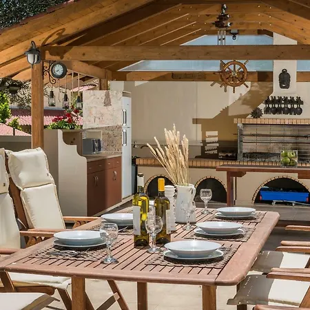 Julia's Style Apartment, Cephallonia * Κάστρο